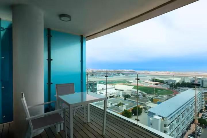 Seaside Serenity Oasis - High Floor - Stunning Views Gibilterra Esterno foto