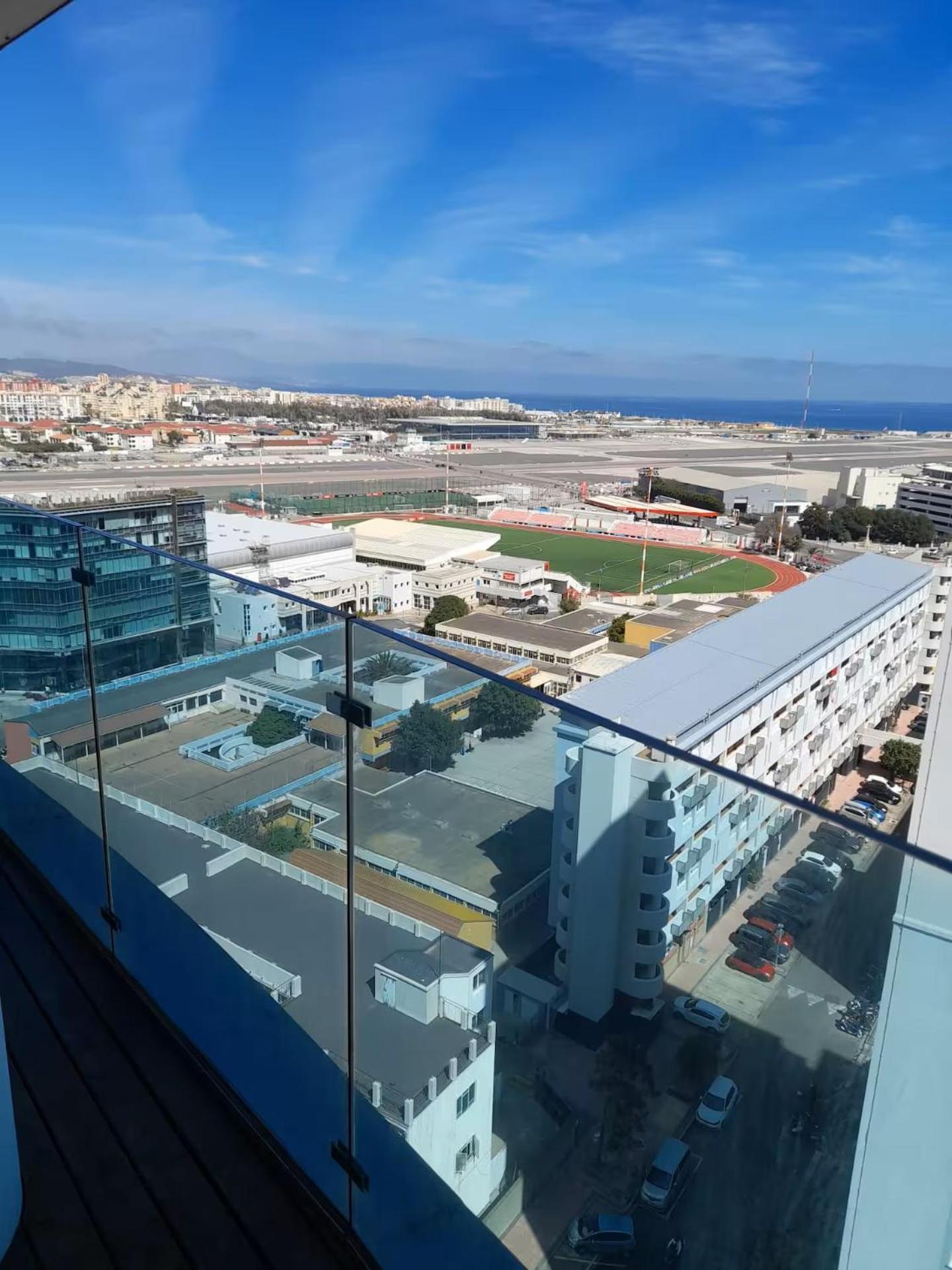 Seaside Serenity Oasis - High Floor - Stunning Views Gibilterra Esterno foto